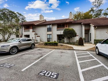 205 BRANCH WOOD Lane, Unit 205, Jacksonville, FL 32256