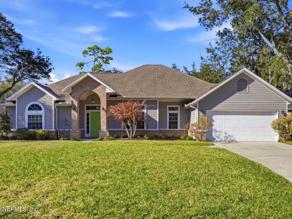 2009 MARYE BRANT Loop N, Neptune Beach, FL 32266