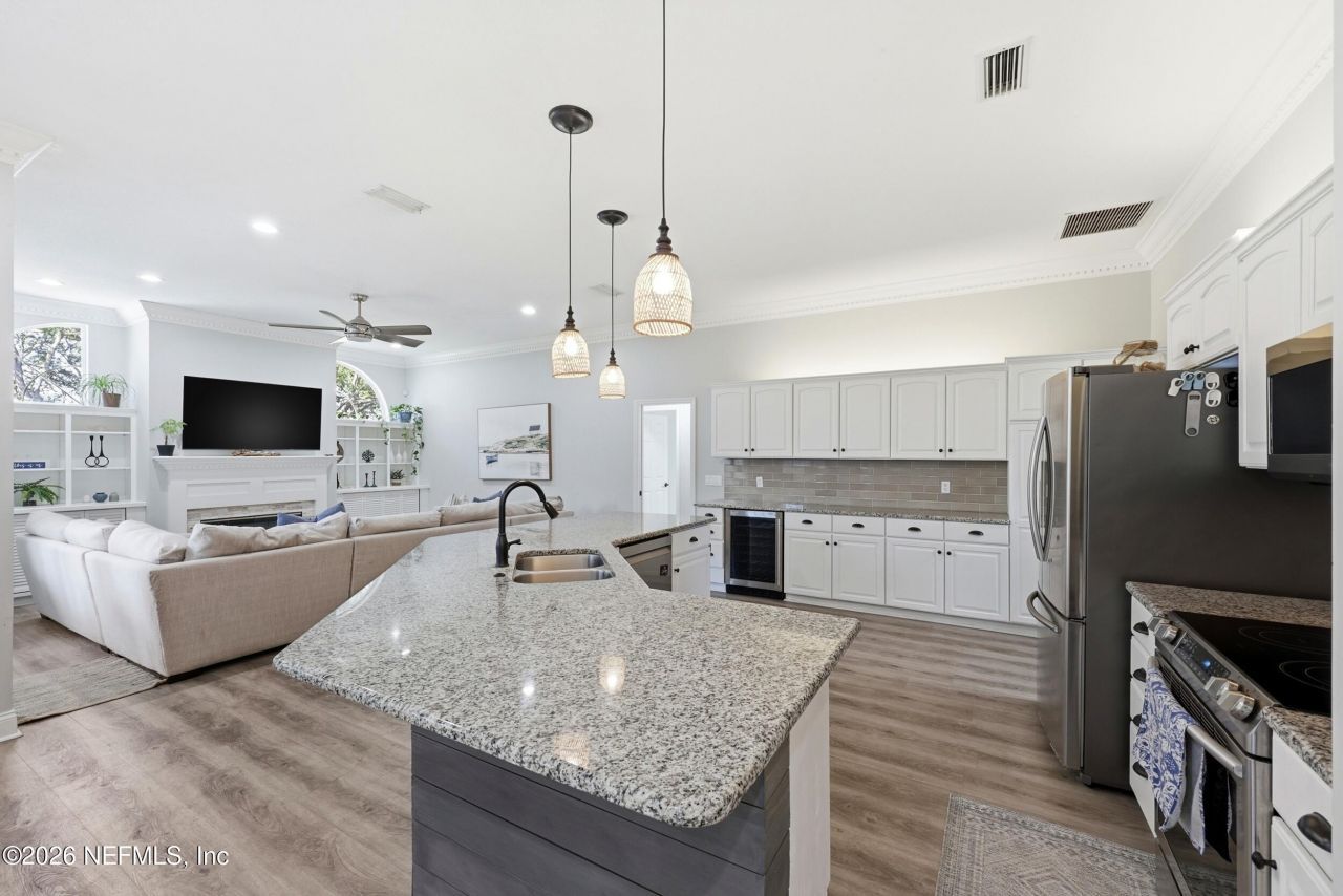 2009 Marye Brant Loop N, Neptune Beach, FL 32266 Photo