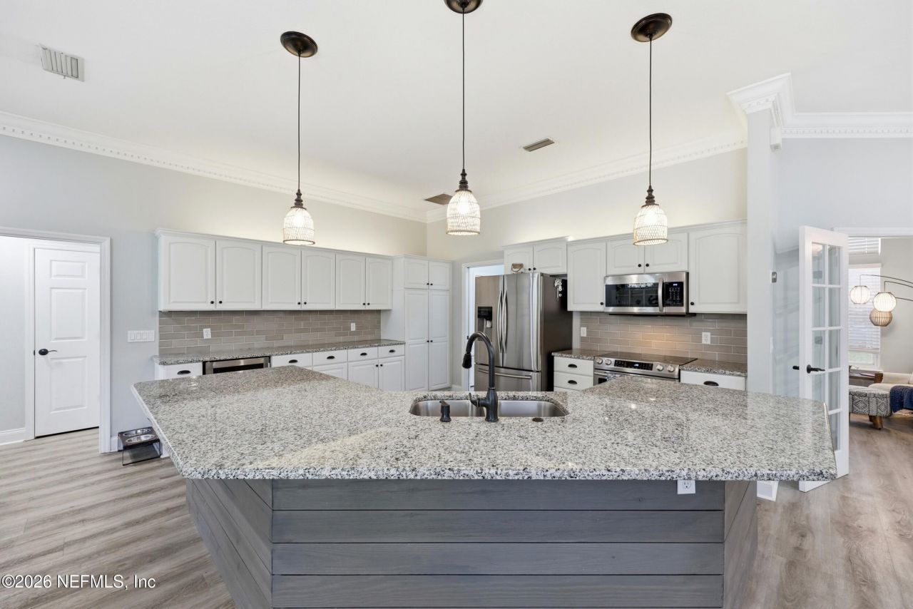 2009 Marye Brant Loop N, Neptune Beach, FL 32266 Photo