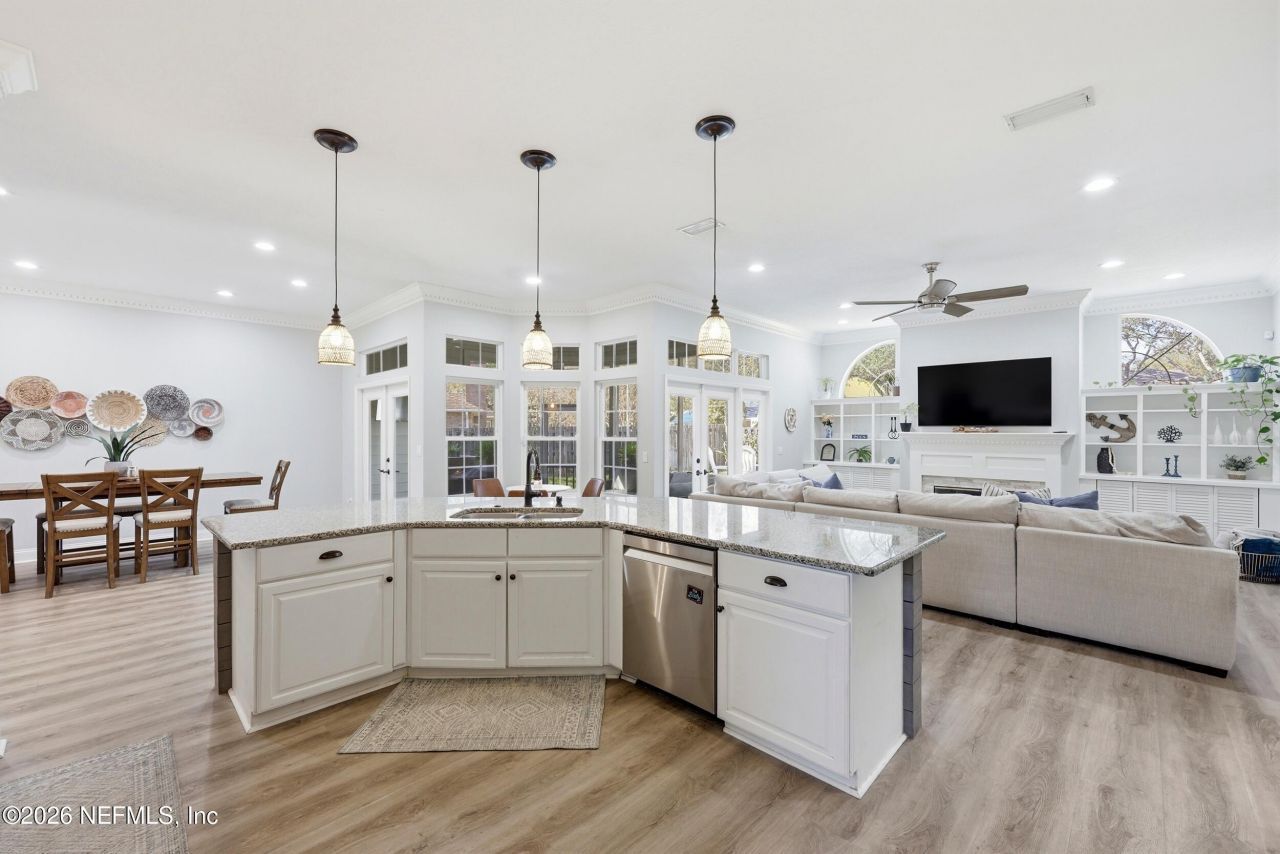 2009 Marye Brant Loop N, Neptune Beach, FL 32266 Photo