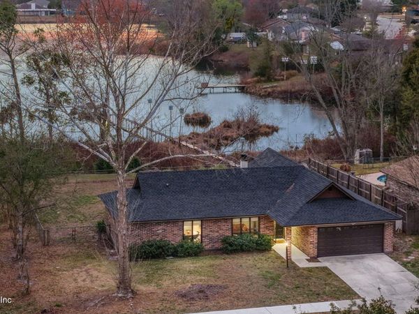 3730 SPRING LAKE Road, Jacksonville, FL 32210