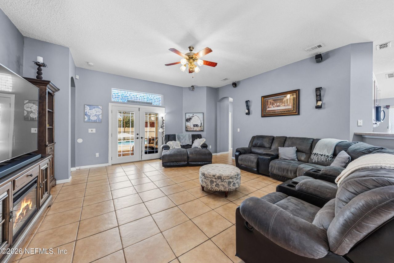 5874 Las Counts Court, Jacksonville, FL 32222 Photo