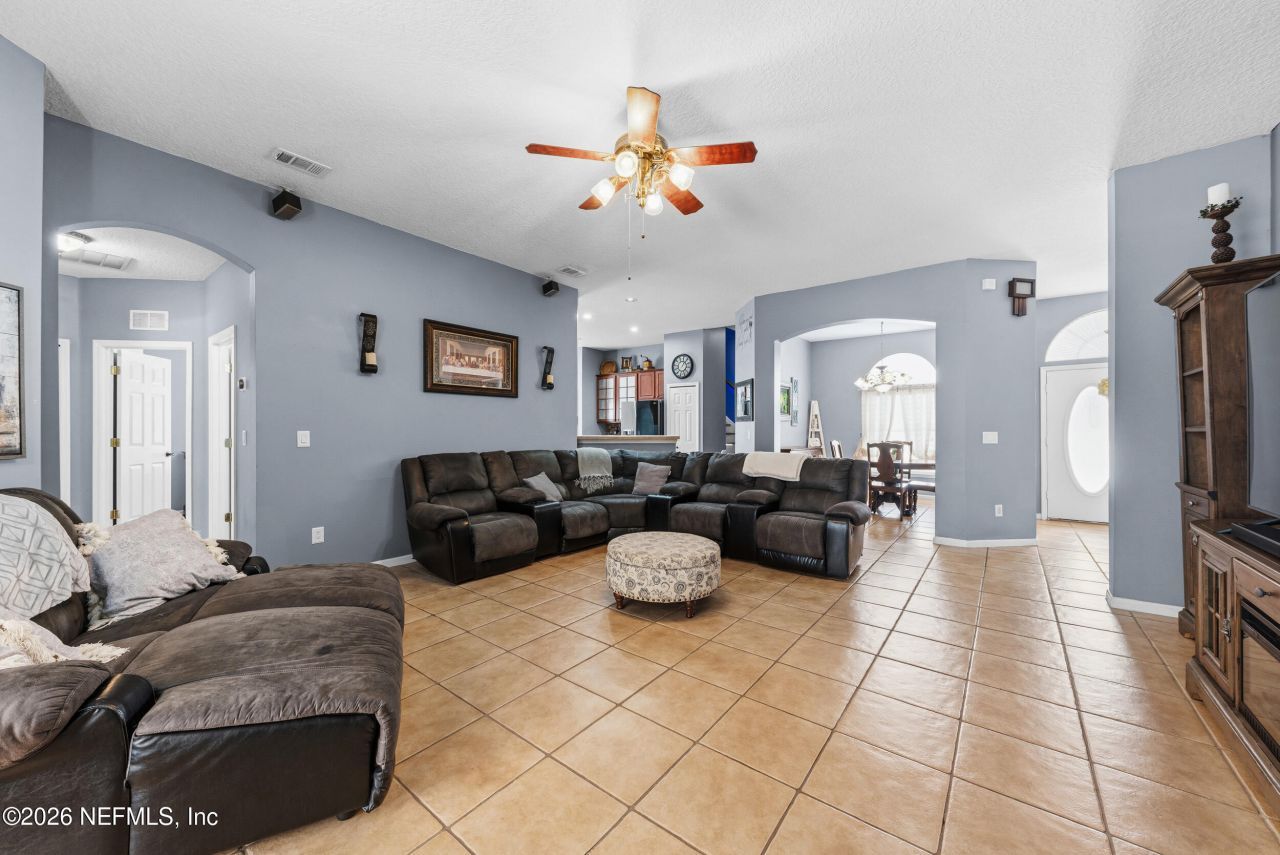 5874 Las Counts Court, Jacksonville, FL 32222 Photo