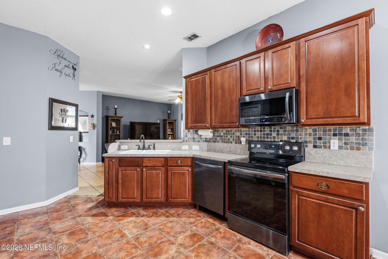 5874 Las Counts Court, Jacksonville, FL 32222 Photo