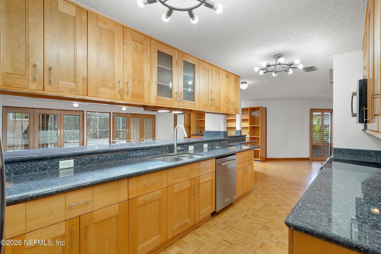 3140 Forest Circle, Jacksonville, FL 32257 Photo