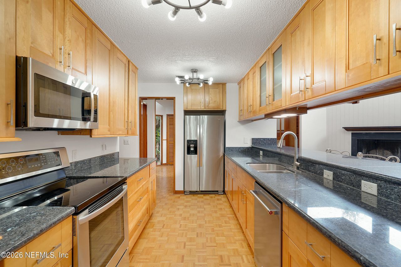 3140 Forest Circle, Jacksonville, FL 32257 Photo