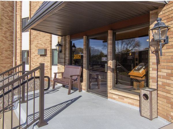 2690 Oxford Street N, Unit 247, Roseville, MN 55113