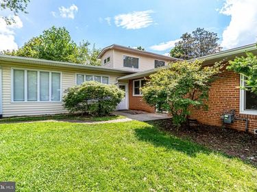 6525 BYRNES DRIVE, MCLEAN, VA 22101