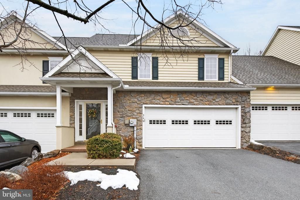 340 Wendover Way, Lancaster, PA 17603 Main Photo