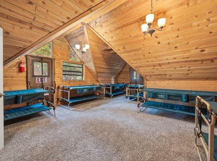 10111 Bunny Hill Road, Soda Springs, CA 95728 Photo