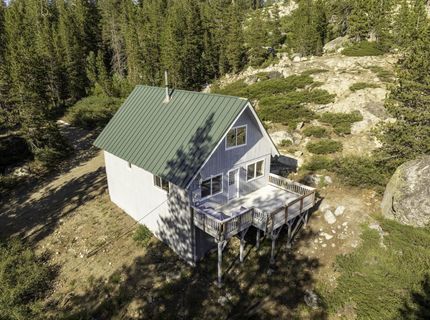 10111 Bunny Hill Road, Soda Springs, CA 95728 Photo