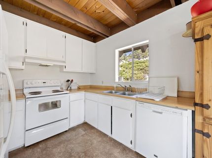 10111 Bunny Hill Road, Soda Springs, CA 95728 Photo