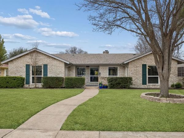 2104 Scarlet Oak Drive, Richardson, TX 75081