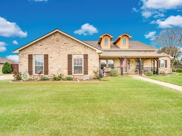 226 Brandi Ridge Drive , Midlothian, TX 76065