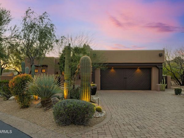 10585 E Crescent Moon Drive, Unit 15, Scottsdale, AZ 85262