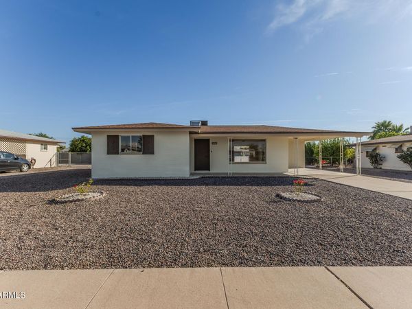 5325 E DES MOINES Street, Mesa, AZ 85205