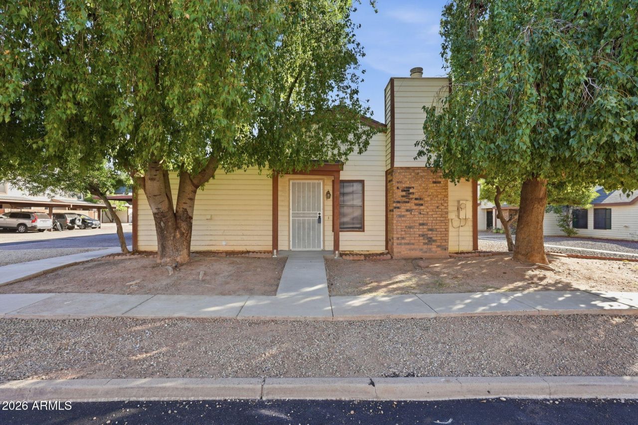 6617 W Kingston Lane, Glendale, AZ 85306 Main Photo