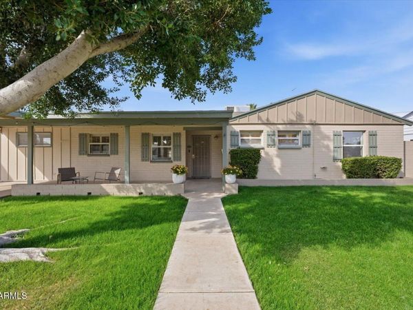 934 E BERRIDGE Lane, Phoenix, AZ 85014