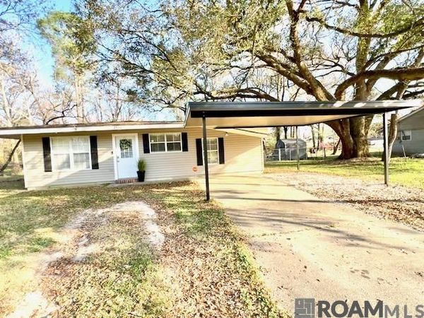 2330 S Woodcrest Ave, Denham Springs, LA 70726