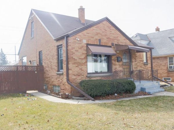 2415 W Morgan AVENUE, Milwaukee, WI 53221