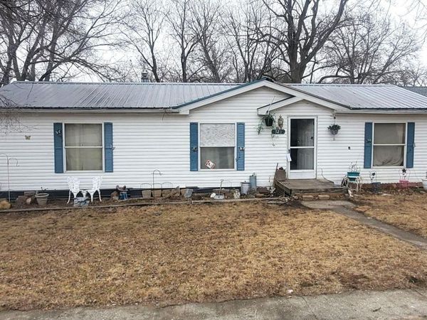 523 N Sherman Street, Stuart, IA 50250