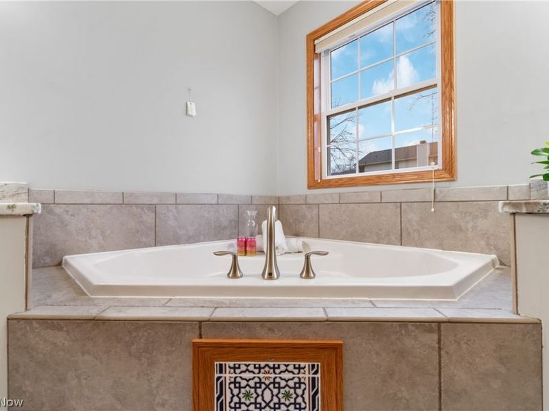 3638 White Oak Drive, Norton, OH 44203 Photo 15