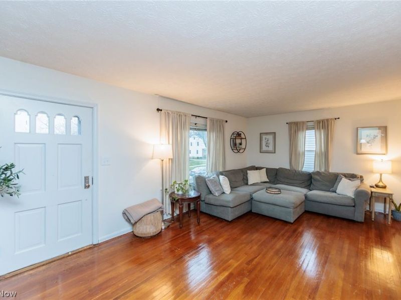 124 Davenport Avenue, Akron, OH 44312 Photo 4