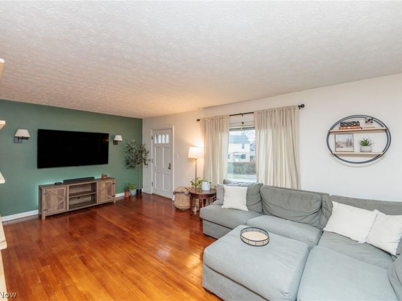 124 Davenport Avenue, Akron, OH 44312 Photo 5