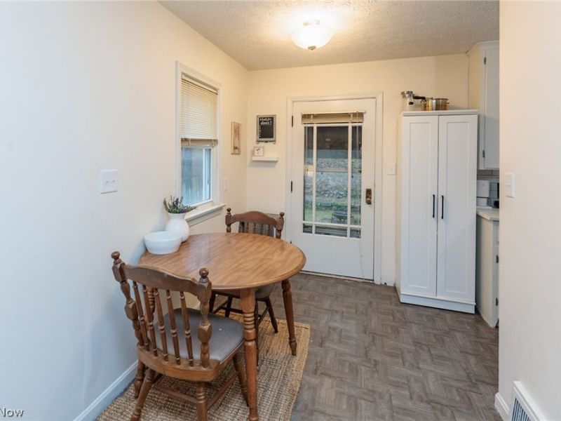 124 Davenport Avenue, Akron, OH 44312 Photo 9