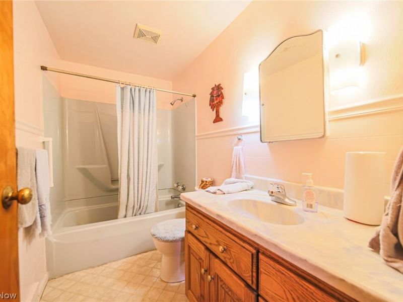 380 Barnard, Wooster, OH 44691 Photo 9