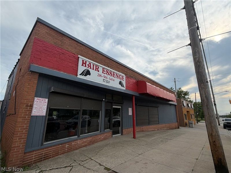 17320 Harvard Avenue, Cleveland, OH 44128 Photo 2