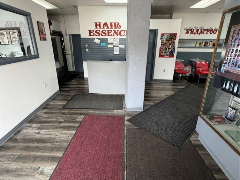 17320 Harvard Avenue, Cleveland, OH 44128 Photo 6