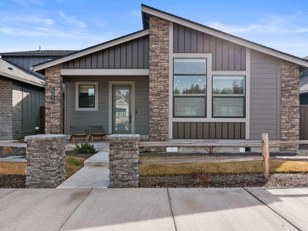 2256 NW Skyline Ranch Road, Bend, OR 97703