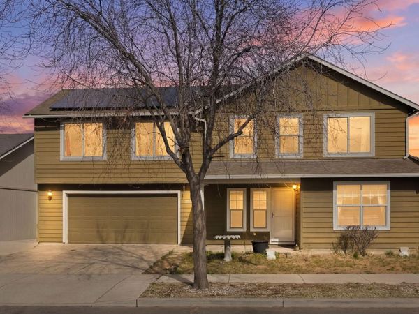 3433 SW Kalama Avenue, Redmond, OR 97756