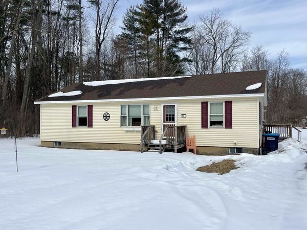 100 Devery Lane, Castleton, VT 05735