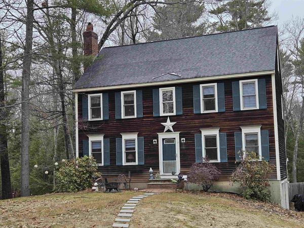 7 Chapman Way, Exeter, NH 03833