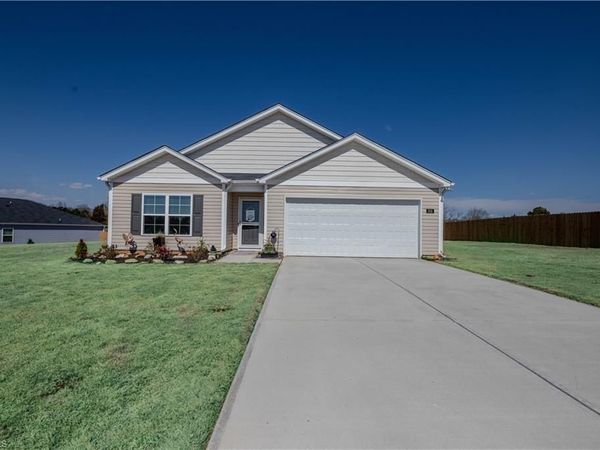 202 Alamos Avenue, Lexington, NC 27295
