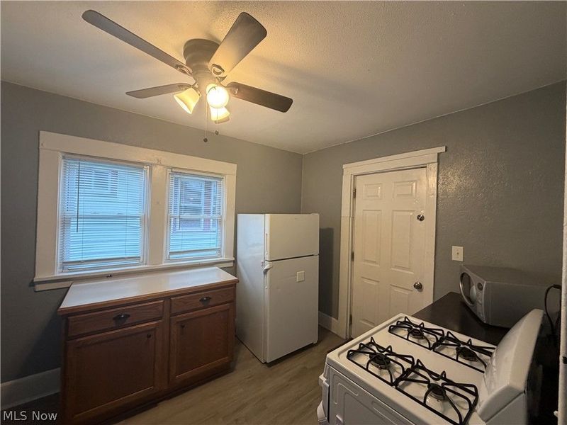 1284 Kentucky Avenue, Akron, OH 44314 Photo 14