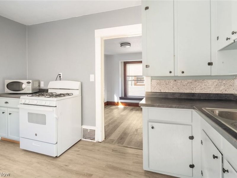 1284 Kentucky Avenue, Akron, OH 44314 Photo 23