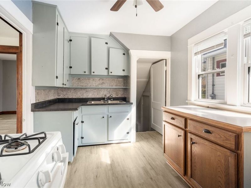 1284 Kentucky Avenue, Akron, OH 44314 Photo 24