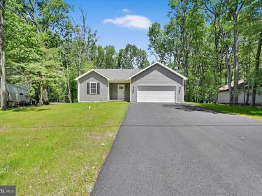 1799 CRAZY HORSE DRIVE, AUBURN, PA 17922