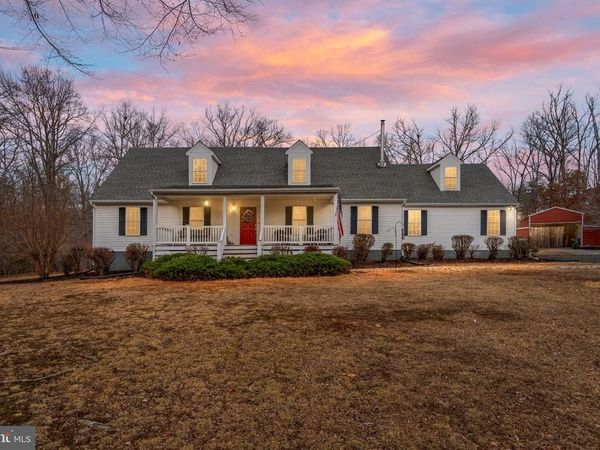 5105 DEEP CREEK RD , KENTS STORE, VA 23084