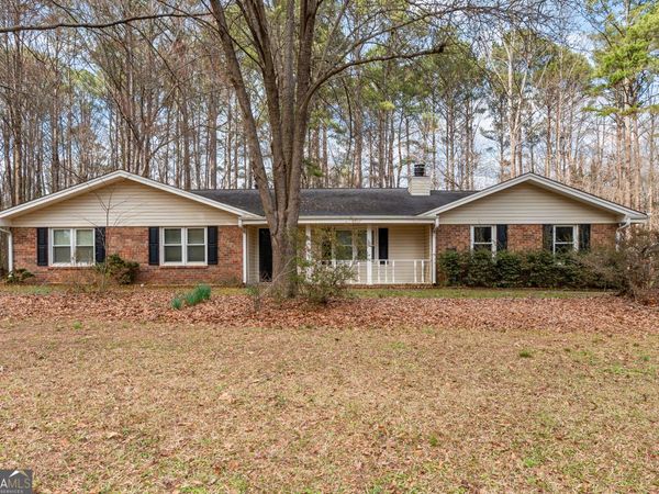 125 Brierwood Court, Fayetteville, GA 30215