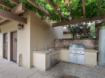 2430 Pavilions Place Ln #612, Unit 612, Sacramento, CA 95825 Photo
