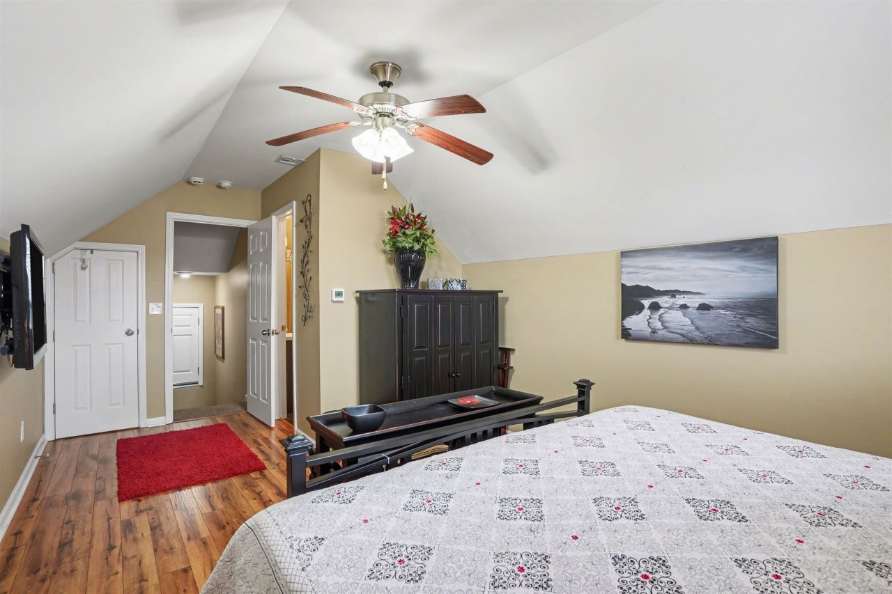 219 Burchwood Ln.  Photo 30