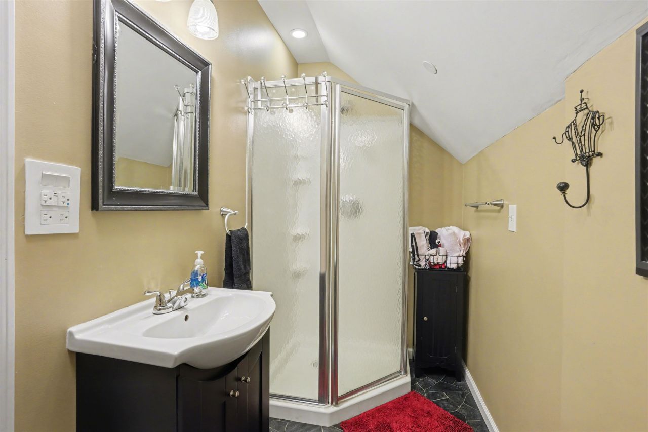 219 Burchwood Ln.  Photo 33