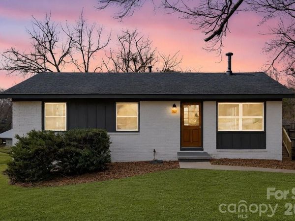 40 Evelake Drive, Asheville, NC 28806