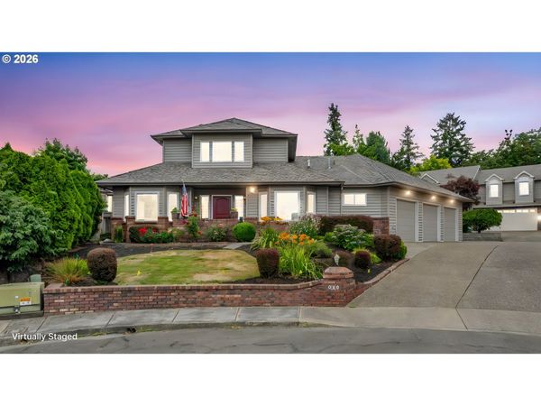 620 BARBARY CT, Gladstone, OR 97027