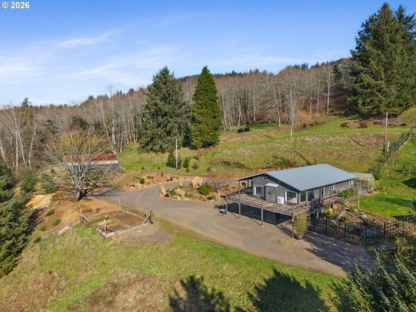 990 SKYLINE DR, Tillamook, OR 97141